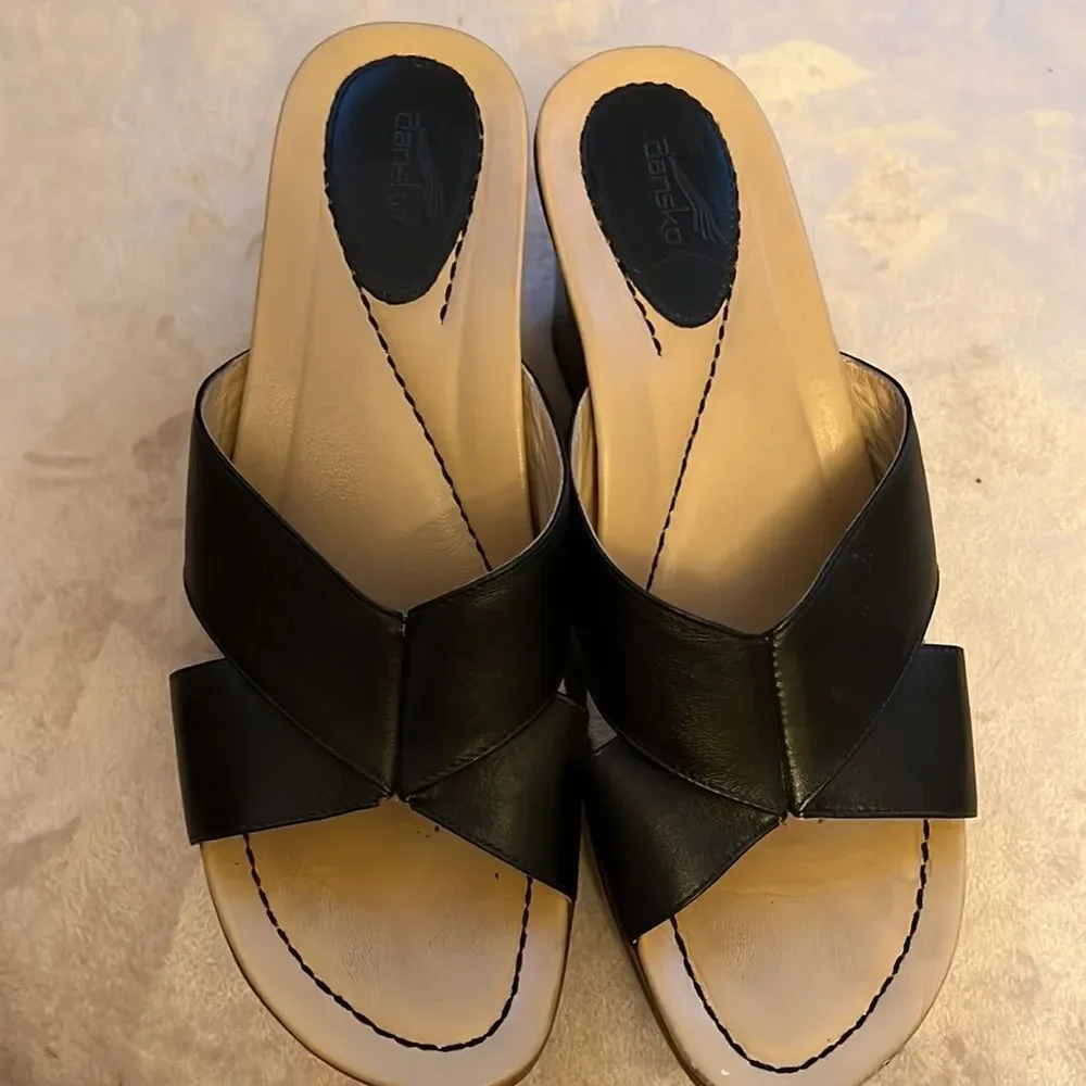 Dansko Leather Wedge Sandals Sz 8 39 EUC